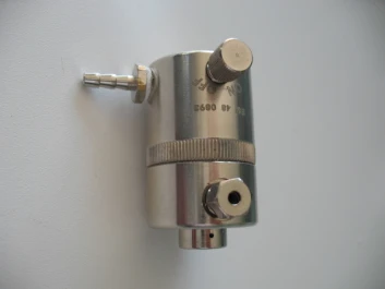 CO240 - PISTON PRESSURE REDUCER FOR DISPOSABLE CYLINDER THREAD 10X1