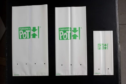 NDORA 22 X 24 X 47 h ( 18 LITRI ) 50 PEZZI